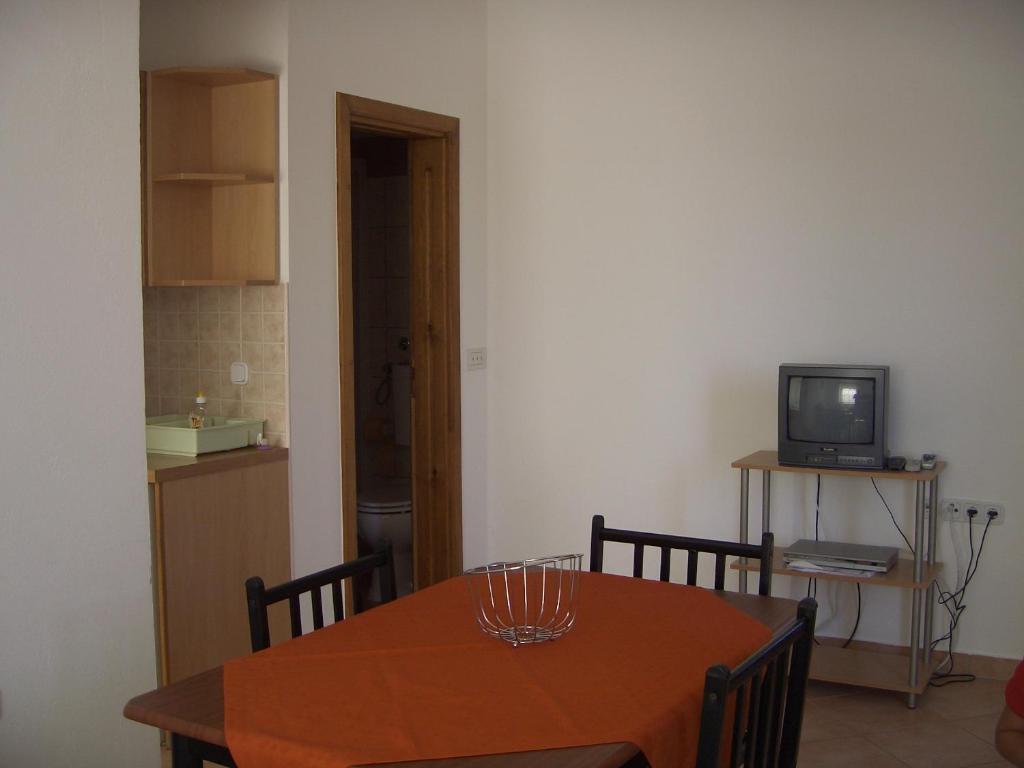 Apartments Ana Vir Room photo